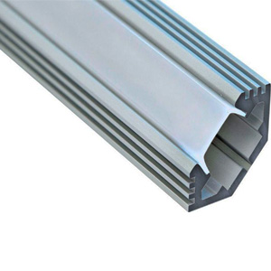 картинка Алюминиевый профиль для светодиодной ленты угловой с фаской. CAB272. (арт. 10270) от интернет магазина Ampertorg