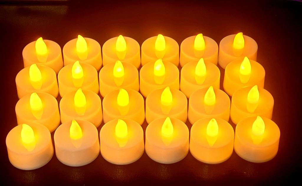 Восковая светодиодная свеча Magic CandLed